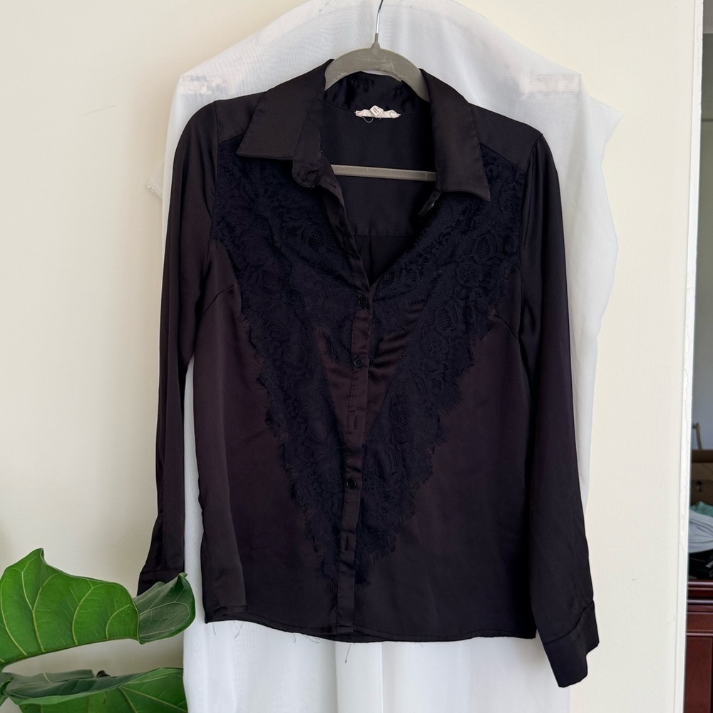 Bundle of 4 great button up collared tops Size Small - Picture 5 of 12